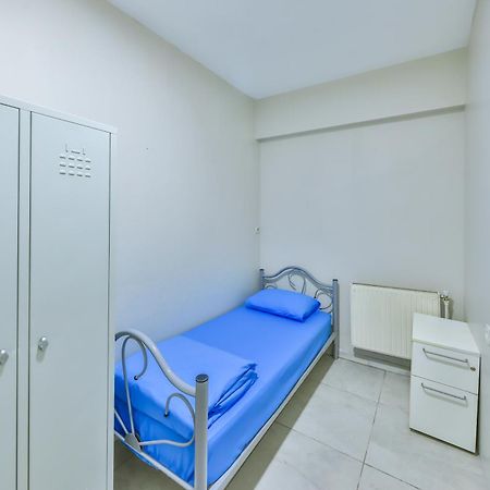 Goekce Pansiyon - Only Men Stambuł Zewnętrze zdjęcie